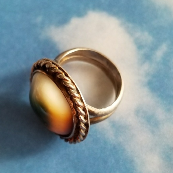Relisted -vintage Operculum shell ring eye silver tone sz 4 - Picture 6 of 8